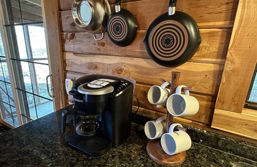 Pleasant Grove Cabina | Peaceful Cabin Retreat near Mountain View, AR