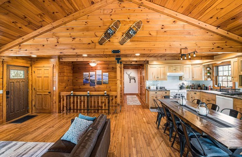 Guild Cabina | Peaceful cabin w/patio-firepit near lake Sunapee