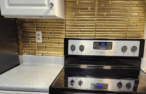 Kernersville Casa | Peaceful Castle themed home with 3 water fountains great place to relax