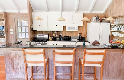 Chilmark Casa | Peaceful Chilmark Enclave with Abel's Hill Association Beach and Tennis Courts