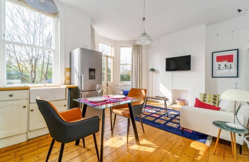 Ealing Apartamento | Peaceful cosy Ealing Apartment, private Garden