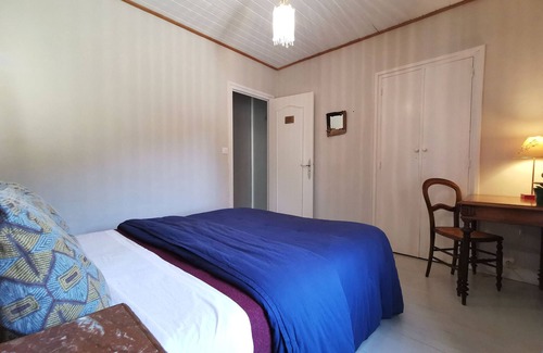 Sembadel Cama Y Desayuno | Casa rural tranquila con terraza y se admiten mascotas