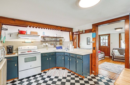 Lewes Casa | Peaceful Countryside Home ~ 6 Mi to Lewes Beach!