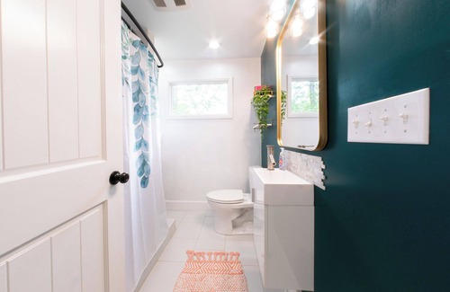 Oakley Apartamento | Peaceful Couples Retreat, 2 minutes from the Biltmore