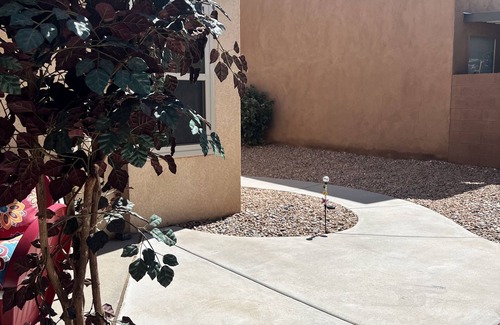 Northeast Heights Casa | Peaceful Courtyard Haven in Albuquerque's NE Heights, with Garage