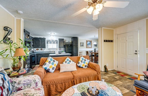 Stokes Casa | Peaceful Danbury Getaway - 3 Mi to Hanging Rock!