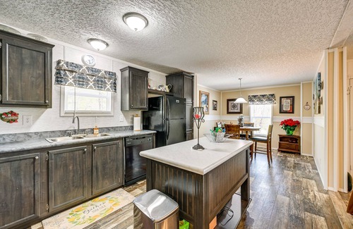 Stokes Casa | Peaceful Danbury Getaway - 3 Mi to Hanging Rock!