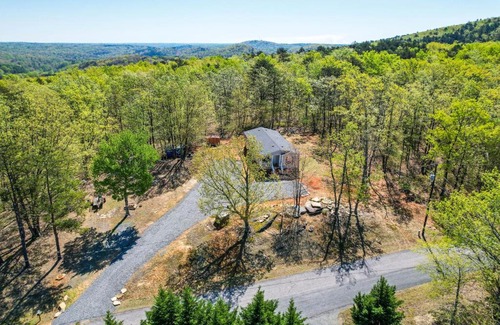 Stokes Casa | Peaceful Danbury Getaway - 3 Mi to Hanging Rock!