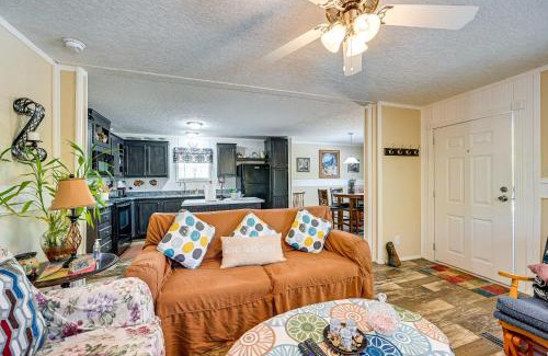 Stokes Casa | Peaceful Danbury Getaway - 3 Mi to Hanging Rock!