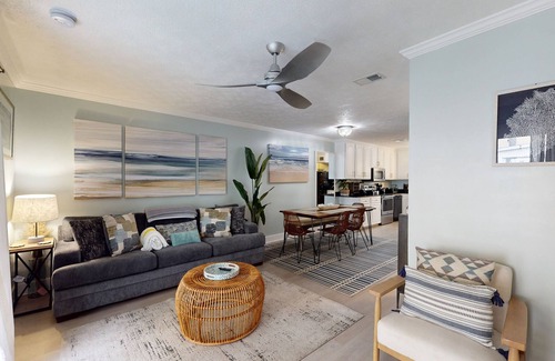 Open Sands Casa | Peaceful dog-friendly beach retreat with lovely patio - walk to beach & shops