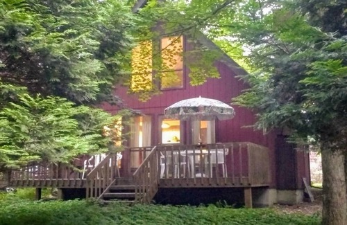 Locust Paradise Chalet De Esquí | Peaceful escape in Poconos near fun activities