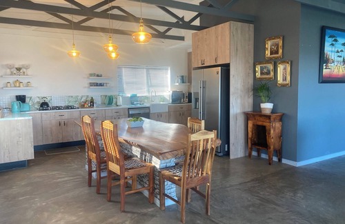 Paradise Beach Casa | Peaceful escape in the coast of Paradise beach, Jeffreys Bay, South Africa