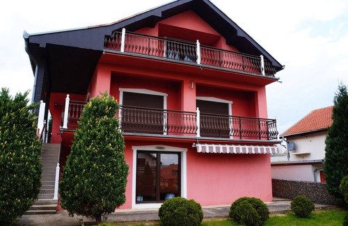 Golubac Casa | Peaceful Family Stay in Golubac – Guest House Lona