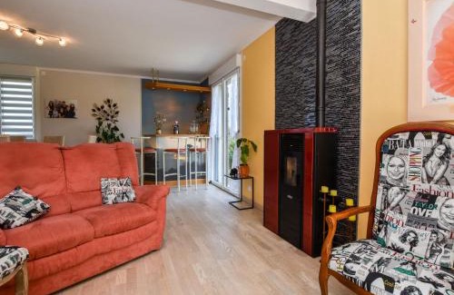 Pedernec Casa | Peaceful Forest Stay in Pédernec