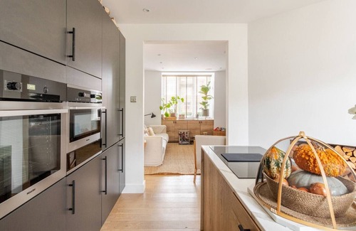 Brighton Casa | Peaceful Getaway - 10 minutes’ walk to the Beach.