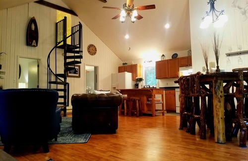 Banner Elk Casa | Escapada tranquila-Cerca de todo-Perfecto para familias o parejas 2BR + loft