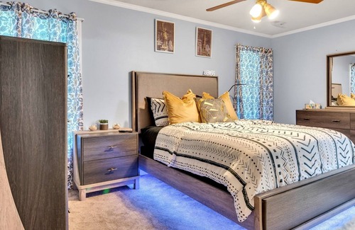 Greensboro Casa | Peaceful Getaway in Greensboro by RedAwning