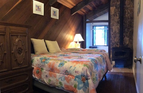 Los Gatos Apartamento | Peaceful Guest Suite U1 in Redwood Forest Retreat WiFi