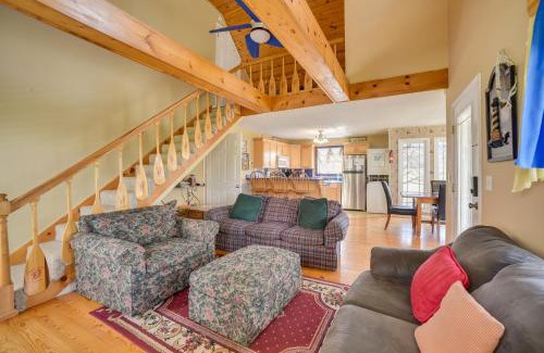 Guntersville Casa | Peaceful Guntersville Cabin Fire Pit, Near Lake!
