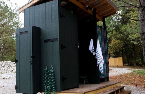 Sparta Alquiler De RV | Peaceful, heated tent with Center Hill Lake Access
