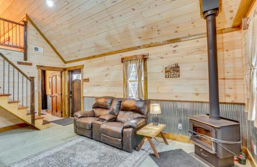 Rising Fawn Casa | Peaceful Hikers Hideaway with Deck on 1 Acre!