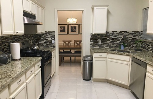 Barker Casa | Peaceful home away from home