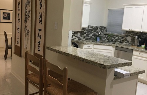 Barker Casa | Peaceful home away from home