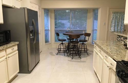 Barker Casa | Peaceful home away from home