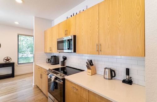 Roman Forest Casa | Peaceful home near 59 N