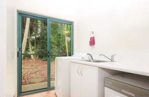 Burringbar Casa | Peaceful Home With Pool ~ WIFI ~ Pool Table