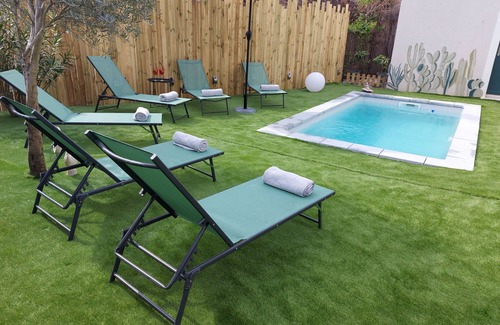 Montelimar Casa | Peaceful house, 3 air-conditioned bedrooms upstairs, private pool, enclosed garden