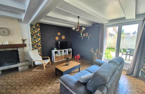 Le Vivier-sur-Mer Casa | Peaceful house with private outdoor space