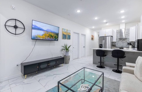 Edgewater Apartamento | Peaceful Hudson Riverfront Condo Free Parking