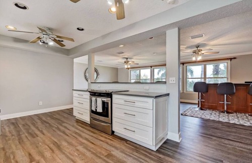 Northside Casa | Peaceful Island Retreat - Heated Pool - Sleeps 10
