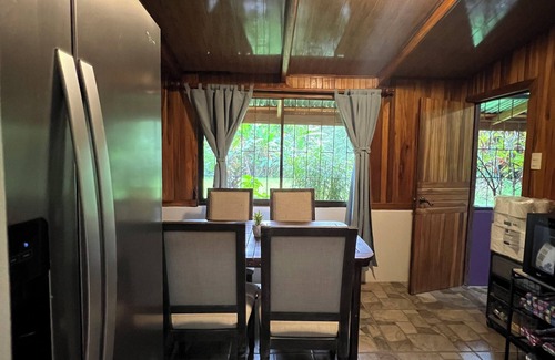 El Fosforo Casa | Peaceful Jungle Home. River Access + Arenal Views