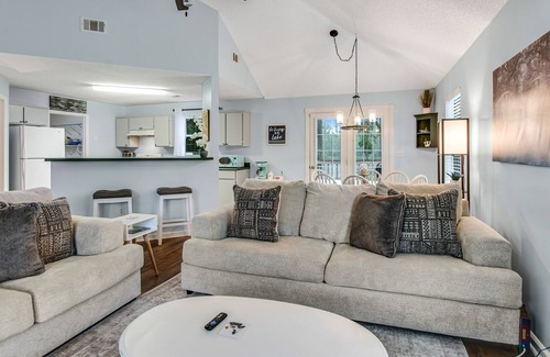 Midway Casa | Peaceful lake escape with water views, outdoor games, firepit, & on-site fishing