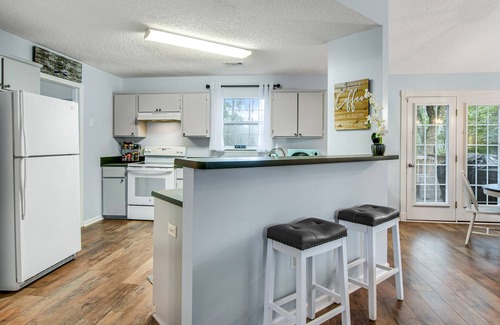Midway Casa | Peaceful lake escape with water views, outdoor games, firepit, & on-site fishing