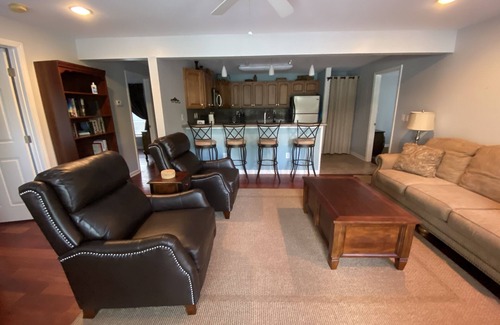 Townville Casa | Peaceful Lakefront Getaway Close to Clemson