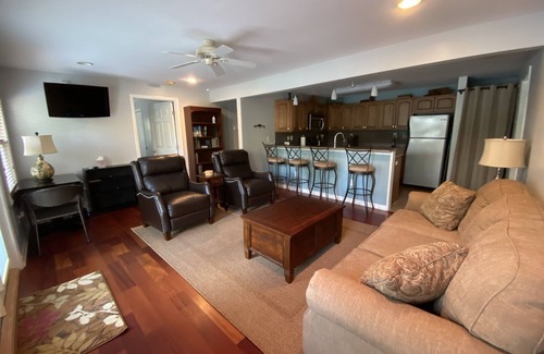 Townville Casa | Peaceful Lakefront Getaway Close to Clemson