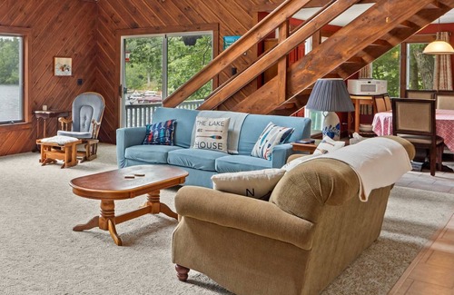 New Durham Casa | Peaceful Lakefront Retreat Stunning Views Hot Tub Private Dock