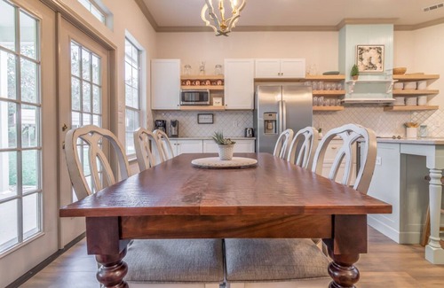 Spring Branch Casa | Peaceful, LARGE fenced property, perfect for families & pets in the hill country
