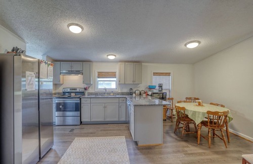 Dover Casa | Peaceful living just outside of town