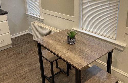 Elmhurst Apartamento | Peaceful location, Ideal for Families & Students