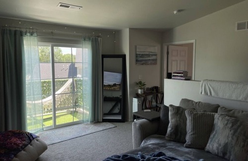 New Richmond Apartamento | Peaceful, luxury stay at an affordable price.