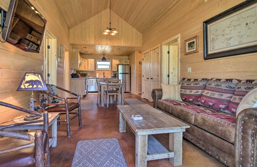 Livingston Cabina | Peaceful Mtn Retreat ~ 43 Mi to Yellowstone!