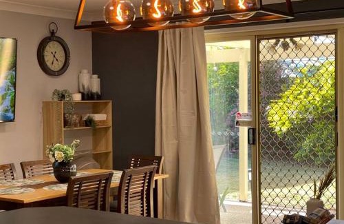 North Lakes Casa | Peaceful North Lakes Haven w A Touch of Zen