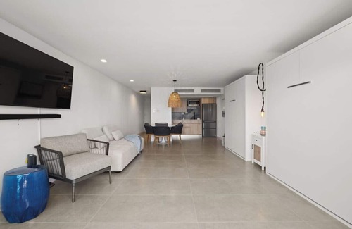 Las Croabas Apartamento | Peaceful Oceanfront Apt with Pool at Marina Lanais