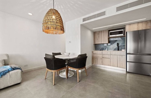 Las Croabas Apartamento | Peaceful Oceanfront Apt with Pool at Marina Lanais