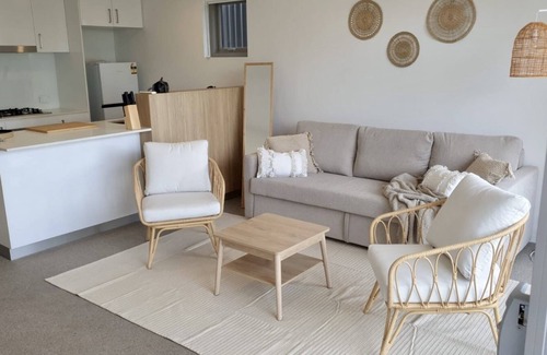 Brisbane Central Business District Apartamento | Peaceful One Bedroom Residence with Parking