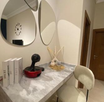 New Cairo Apartamento | Peaceful Patio 2BR at AUC & Westin Hotel